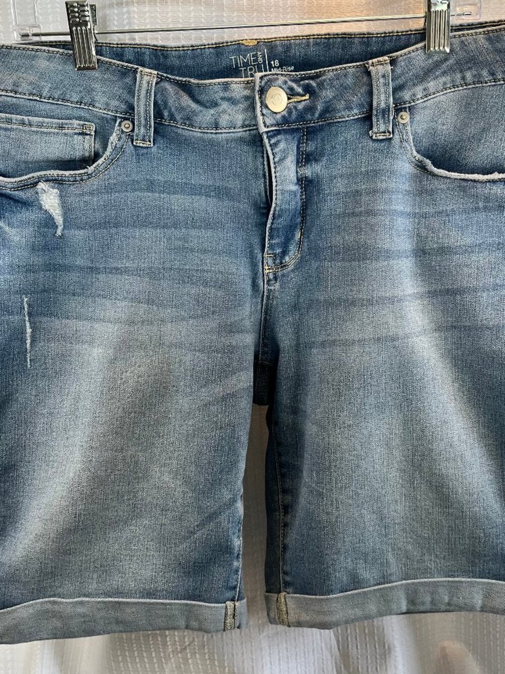 Time and Tru Mid-Rise Denim Bermuda Shorts size 18